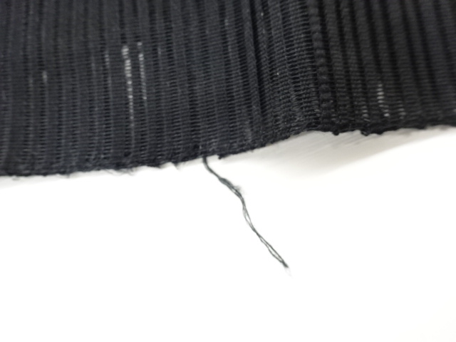  絽綴れ斜線に四角模様織出し名古屋帯